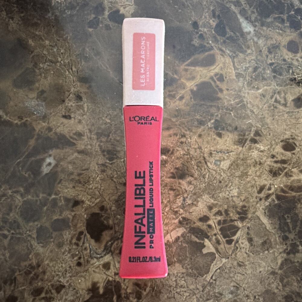 L'Oreal Paris Infallible Lipstick, Framboise Frenzy #828